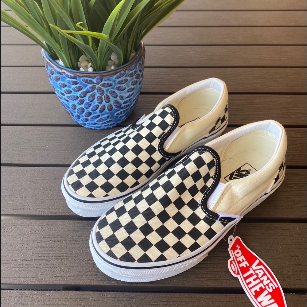 NWT Girls checkered VANS